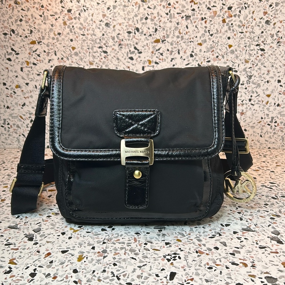 Michael Kors Black Nylon and Patent Leather Crossbody bag